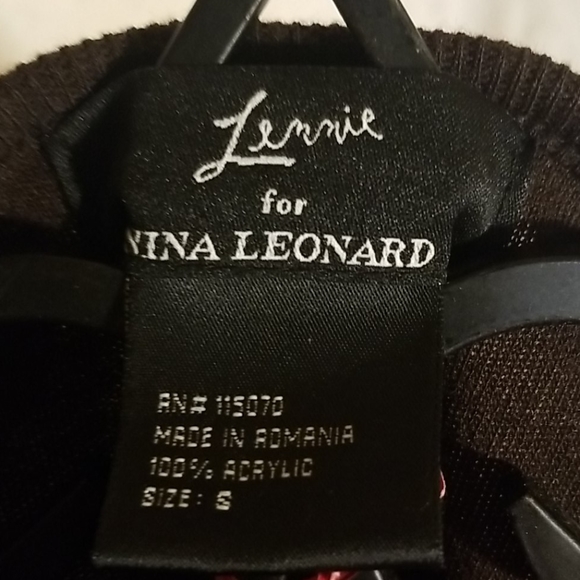 Top - Picture 5 of 6